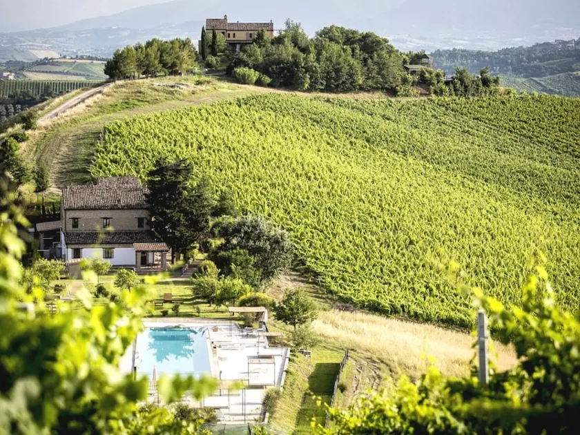 Charming Apartment in Ascoli Piceno with Swimming Pool - Image 1