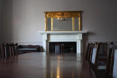 Hearns Hotel - Image 1