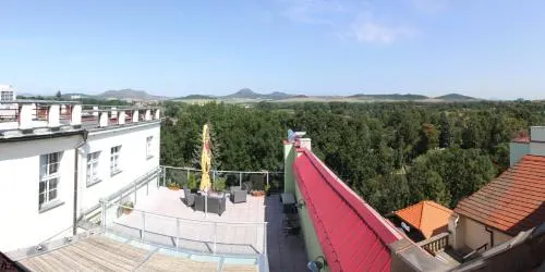 Caramell hotel & café - Image 1