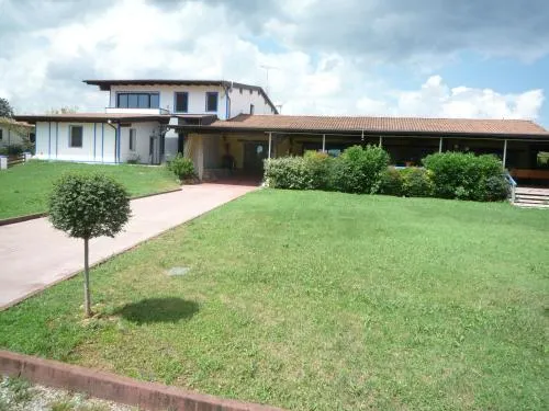 Sixteen B&B - Image 1