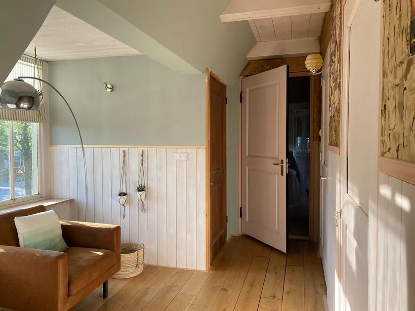Chalet in Ternaard Near Unesco Heritage Site - Image 1