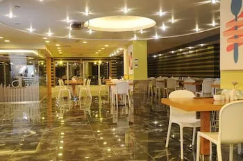 ePEKER HOTEL - Image 1
