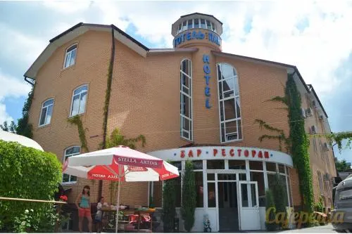 Pan Hotel - Image 1