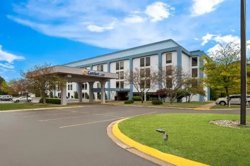 Hampton Inn Cadillac - Image 1