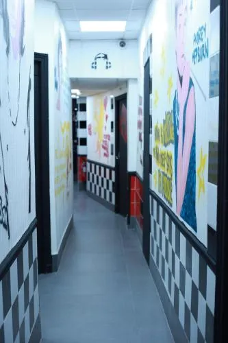 Jacobs Inn Hostel - Image 1