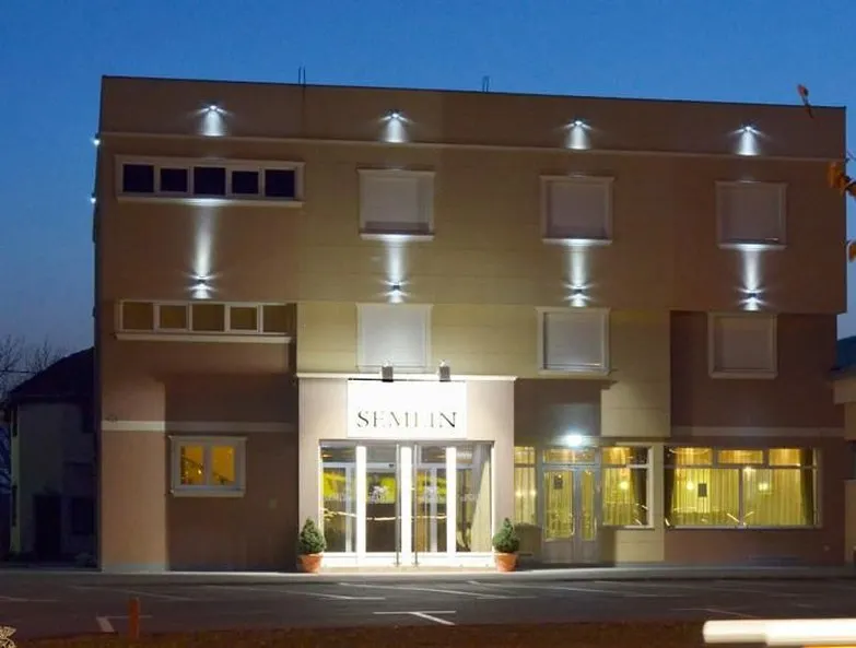 Garni Hotel Semlin B&B - Image 1