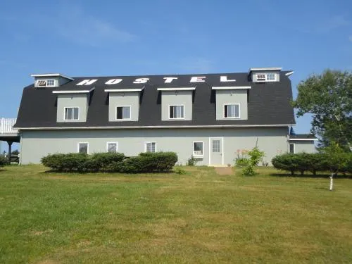 Brackley Beach Hostel - Image 1