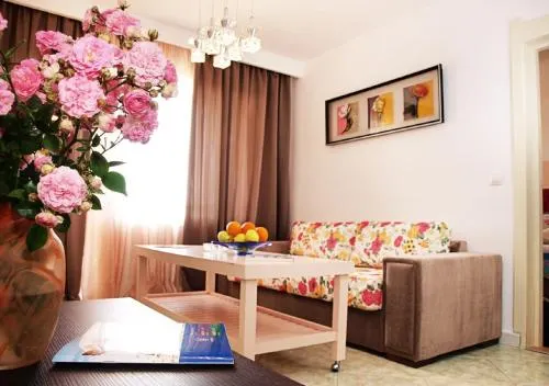 Hotel Majestic Mamaia Half Board & All Inclusive - Image 1
