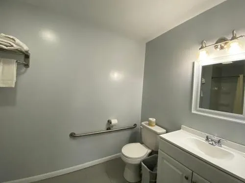 Bridgman Inn - Image 1