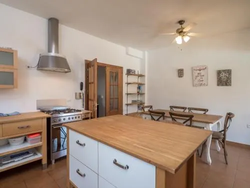2166-Villa with garden, private pool, barbecue - Image 1
