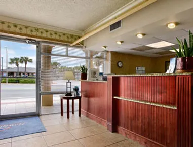 Howard Johnson Ormond Beach - Image 1