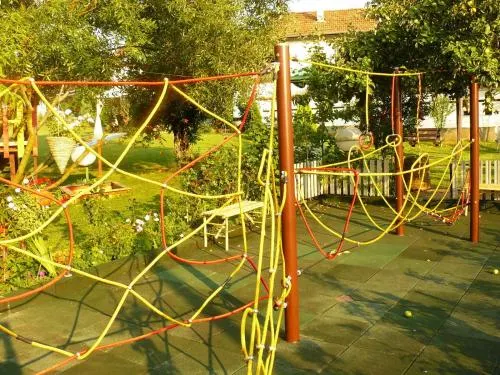 Guest House Dan Kolov - Image 1