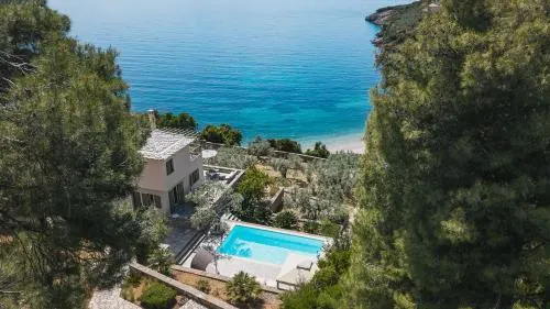 Ammos Beach Villa - Image 1