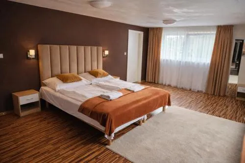 Apartmán Tajov pre 5-6 osôb, privatne parkovanie a terasa - Image 1