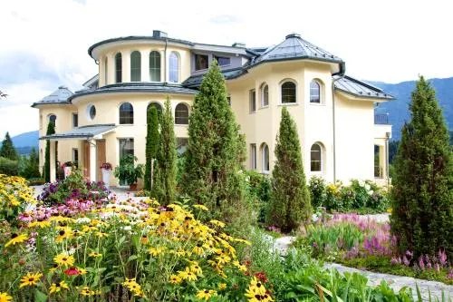 Villa Victoria - Image 1