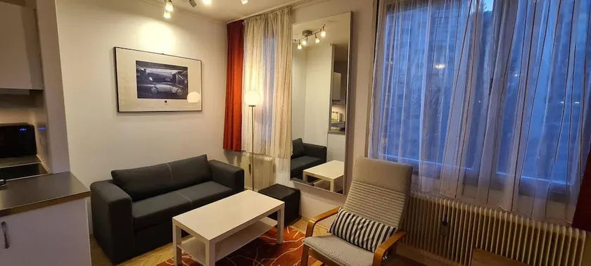 Graz Hideaway Retreat - Image 1