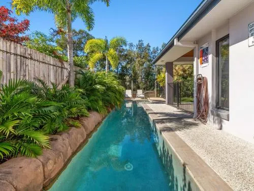 Black Rock Beach House With Pool - Image 1