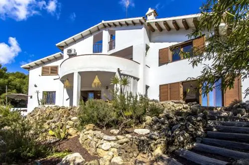 Catalunya Casas Exceptional Villa with sea views only 1800m to beach - Image 1