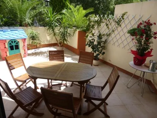GRAND Appartement CENTRAL avec TERRASSE - Image 1