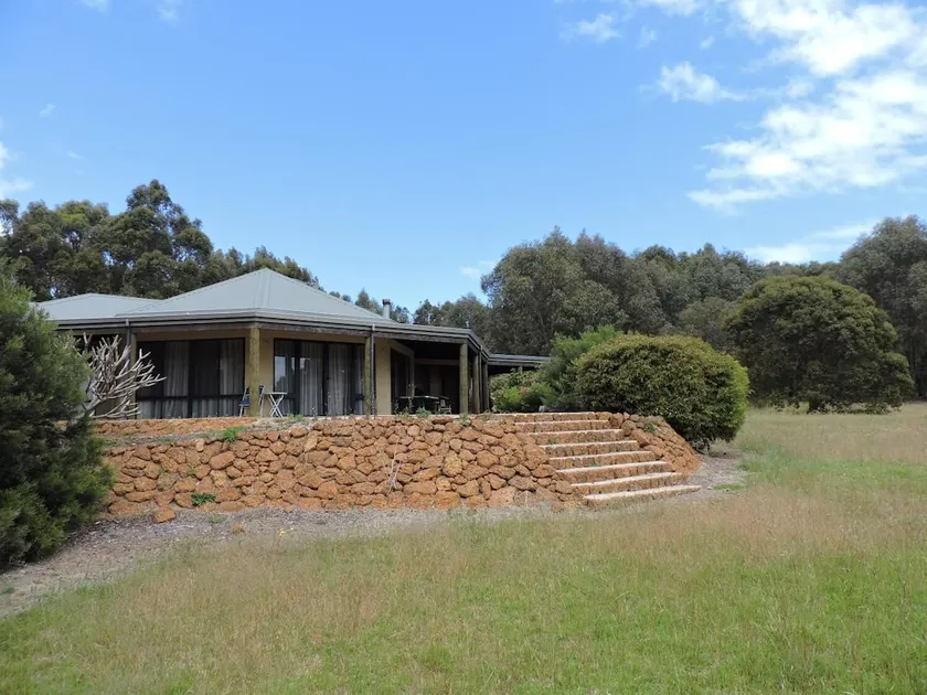 Rural Hideaway, Fireplace, Rural, Family Friendly - Image 1