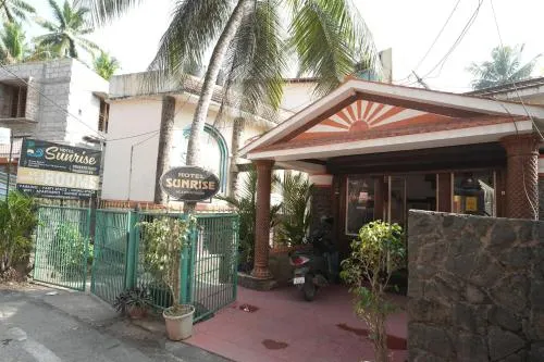 Hotel Sunrise - Image 1