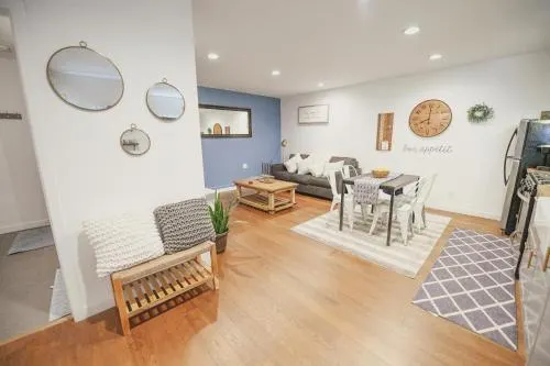Charming Valley Village Guesthouse - Image 1