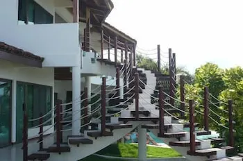 Hotel La Luna - Image 1