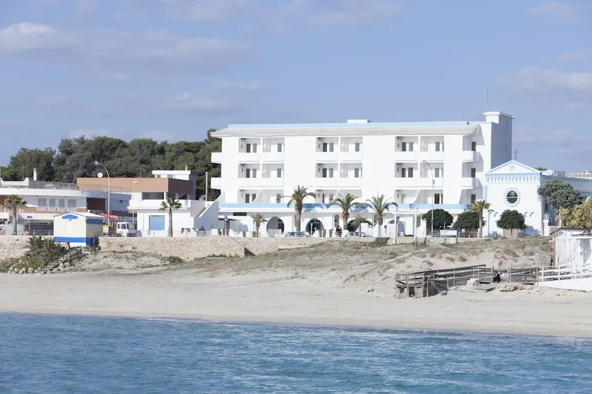 Sud Beach Hotel Fronte Mare by Ria Hotels - Image 1