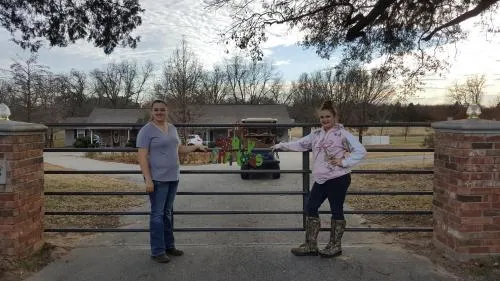 C&J Bee And Bee Farm - Image 1