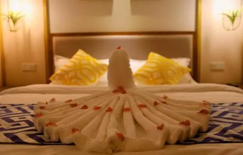 Emeishan Baiyin Hot Spring Smart Hotel - Image 1
