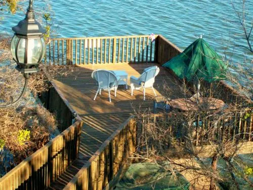 Baker St. Harbour Waterfront Bed And Breakfast - Image 1