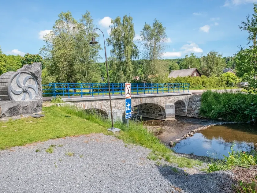 Holiday home in Bievre with garden - Image 1