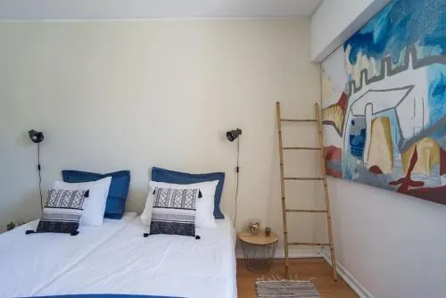 Lisbon Waves Surf Lodge - Image 1