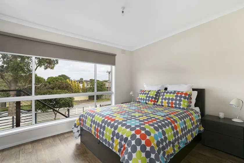 Upstairs Cottage On Beachurst - Image 1