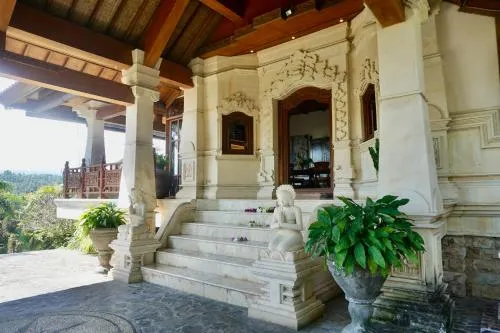 Gunung Paradise Resort - Image 1