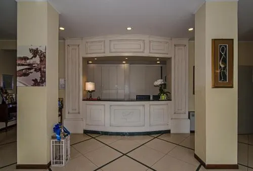 Hotel Villa Flores - Image 1
