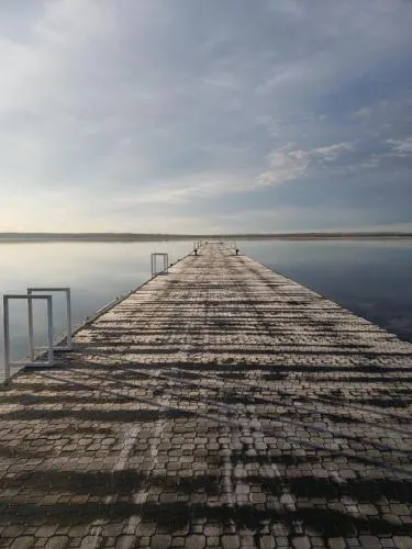 Wabamun Lake Inn - Image 1