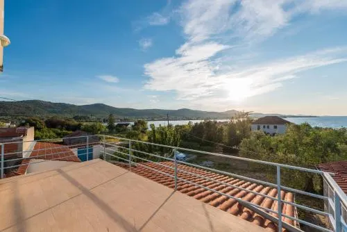 Villa Rosa - Image 1
