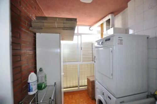 Apartment Free Parking Near Barcelona - Image 1