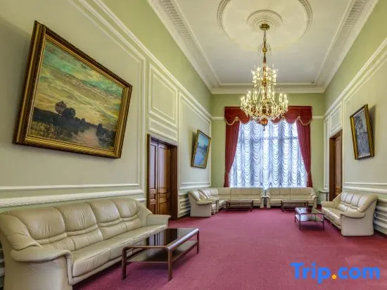 Dipservice Hall - Image 1