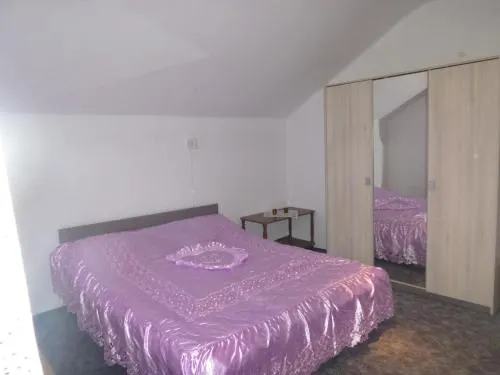 Apartment Lotus - Image 1