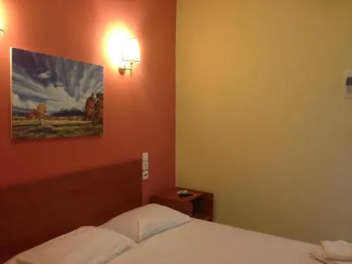 Marvi Hotel - Image 1