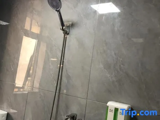 Nanning Guanjian Homestay - Image 1
