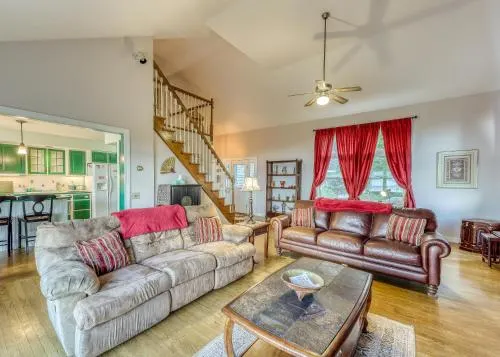 Home Away from Home Studio - Image 1