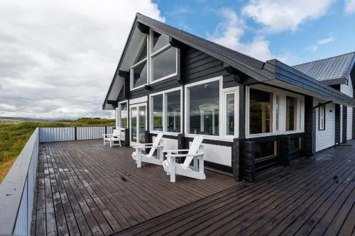 Blue Viking Luxury Cabin - Image 1