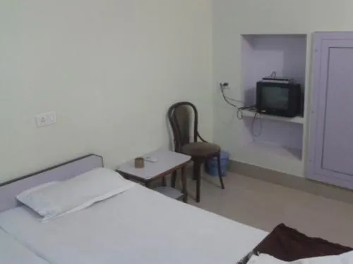 Radiant YMCA Tourist Hostel - Image 1