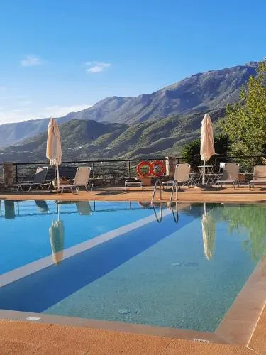 Gardenia Sun & Pool - Image 1