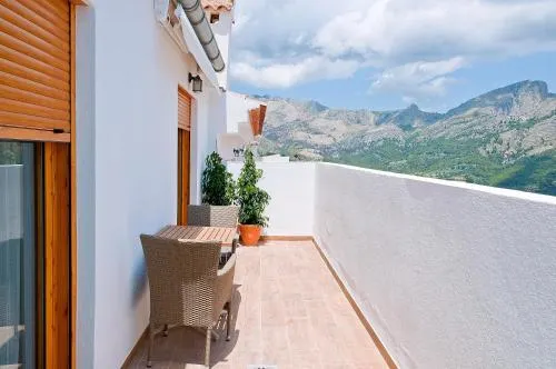 Destino Guadalest Boutique Apartment by Cases Noves - Image 1