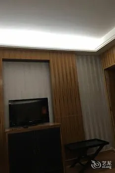 Berlin Holiday Hotel Dongguan - Image 1