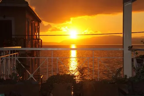 Asteri Apartments Mytikas 2 Bedroom Penthouse 360 Views - Image 1